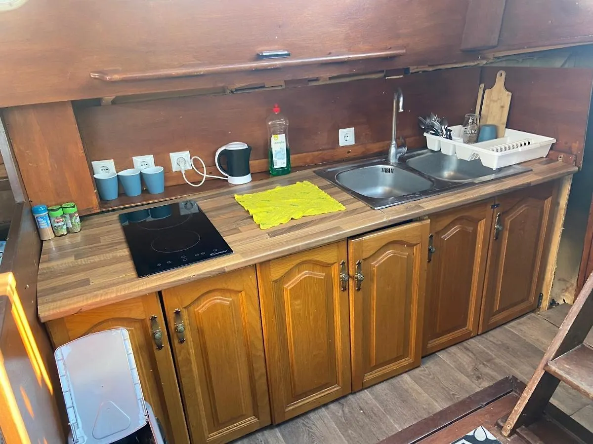 Båthotell Fantastic Sailing Boat To Sleep In Barcelona Hotell Spanien