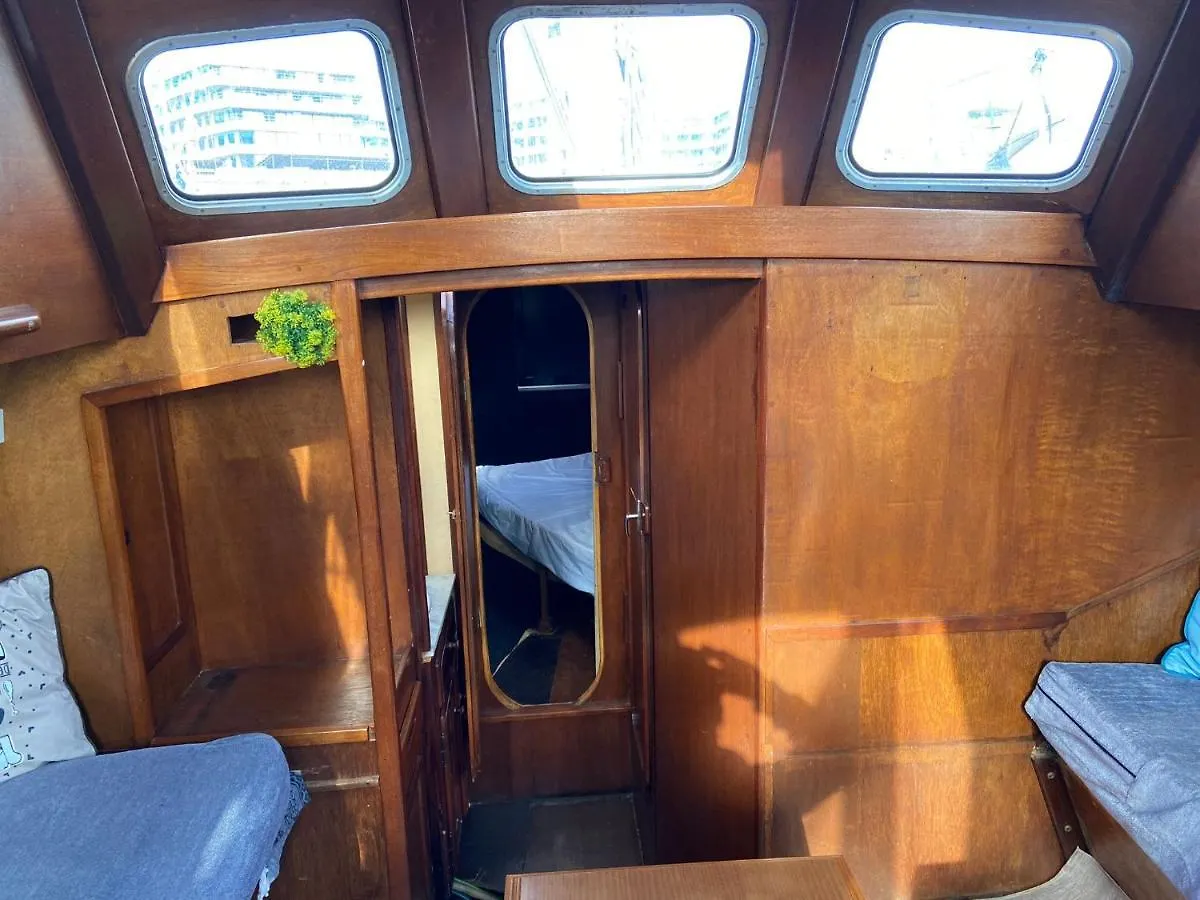 Hotel Fantastic Sailing Boat To Sleep In Barcelona Hiszpania